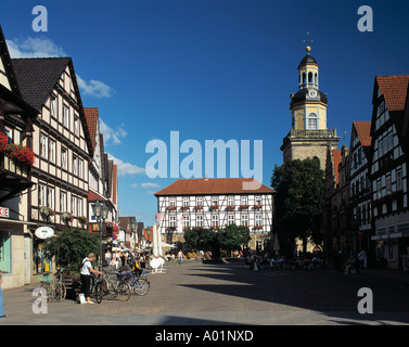Marktplatz mit Buergerhaus und San Nikolai-Kirche a Rinteln, Weser, Weserbergland-Schaumburg Naturpark-Hameln, Bassa Sassonia Foto Stock