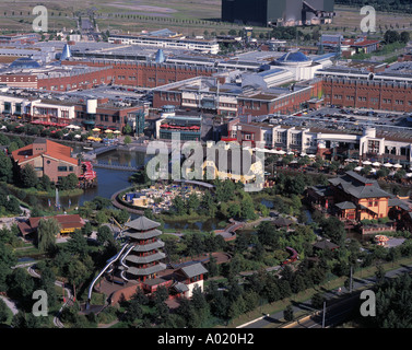 Panoramablick Ueber das CentrO in Oberhausen-Neue Mitte, Ruhrgebiet, Renania settentrionale-Vestfalia Foto Stock