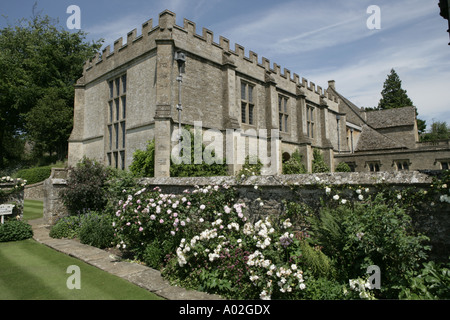 Stowell Park è un Molto magnifica casa con giardino e prato terrazze e splendidi panorami di cotswolds la casa di Lord Vestey Foto Stock