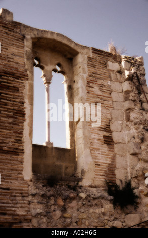 Dettaglio della finestra gotica. Castello di Xativa. La Costera distretto. Provincia di Valencia. Comunità Valenciana. Spagna. Foto Stock