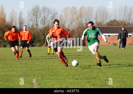 Domenica lega calcio, Newbold Comyn, Leamington Spa Warwickshire, Inghilterra, Regno Unito Foto Stock