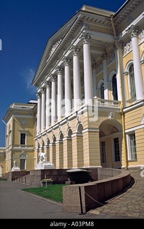 Il Museo Russo (ex palazzo Mikhaylovskiy), San Pietroburgo, Russia Foto Stock