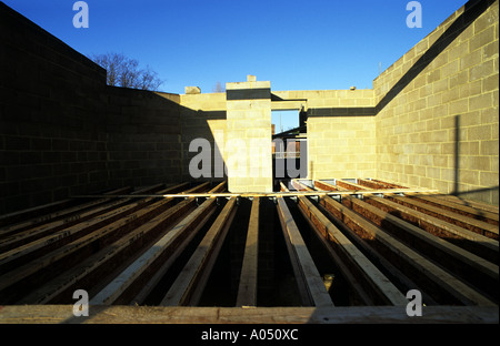 Centro città negozi ed appartamenti in costruzione in Woodbridge, Suffolk REGNO UNITO. Foto Stock