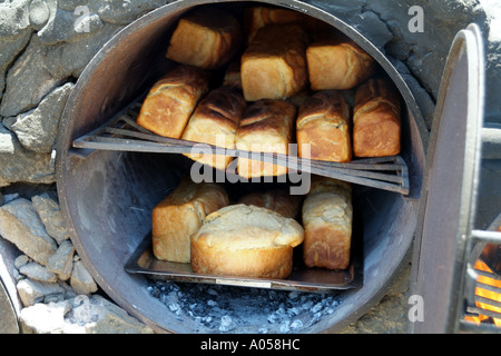 Pane fresco che è stata cotta in forno sulla spiaggia Langebaan western cape South Africa RSA Foto Stock