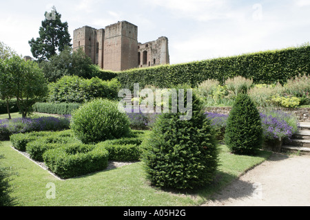 I Giardini di Castello di Kenilworth il vecchio giardino nel 2005 Foto Stock