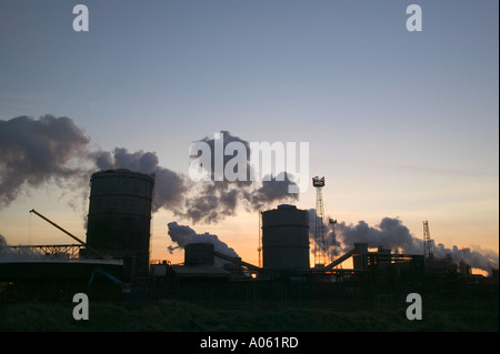 Rischi dovuti alle emissioni da Corus steel works, Teeside, Inghilterra Foto Stock