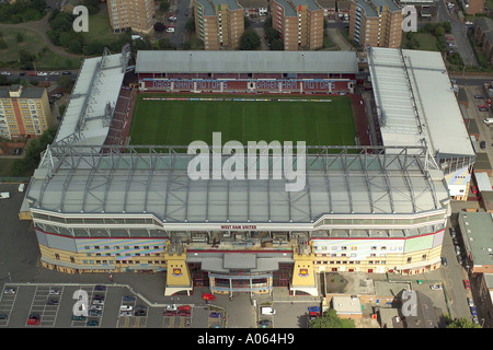 Vista aerea del West Ham United Football Club di Londra, noto anche come Upton Park o il Boleyn Ground, casa dei martelli Foto Stock