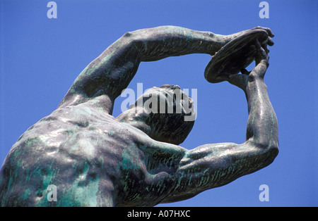 Statua del Discobolo, di fronte alla stadio di Atene, Grecia Foto Stock