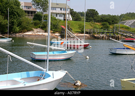 Turnabout barche a vela a Porto accogliente Foto Stock