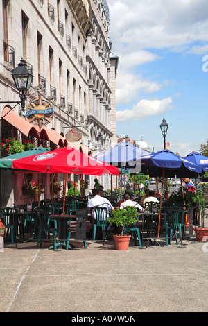 Montreal, Cafè Rue de la commune, Vieux-Port Foto Stock