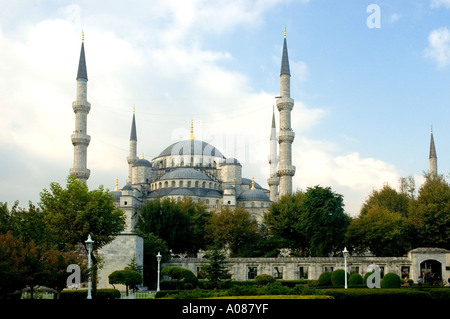 La bellissima, incredibili, Moschea Blu Cielo e nubi, Istanbul, Turchia, l'Europa. DSC 6977 Foto Stock