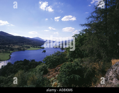 dh Loch Tummel STRATHTUMMEL PERTHSHIRE Loks Scottish foresta alberi scenario highlands lookout paesaggio scozia regine vista paesaggi altopiani Foto Stock