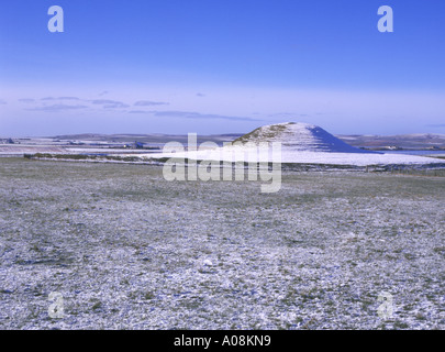 Dh MAESHOWE ORKNEY tumulo nella neve Foto Stock