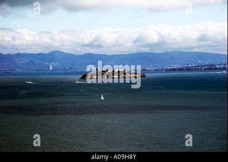 Isola di Alcatraz si trova nel centro della Baia di San Francisco. Foto Stock