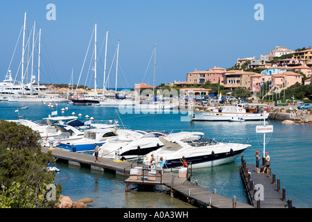 Marina Sarda nel Porto Cervo e la Costa Smeralda, Sardegna, Italia Foto Stock