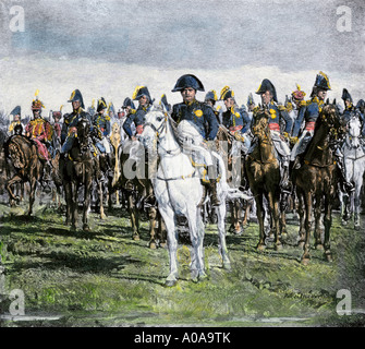Napoleone e il suo personale militare sul campo di battaglia. Colorate a mano di mezzitoni una illustrazione Foto Stock