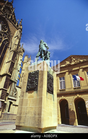 Statua di Abraham de Fabert, Maresciallo di Francia, nato 1599 a Metz, Lorraine Francia. Foto Stock