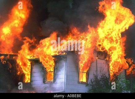 Casa in fiamme in Montgomery County Maryland Foto Stock