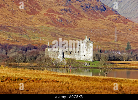 La rovina di Kilchurn Castle in Loch Awe Argyll Scozia Scotland Foto Stock
