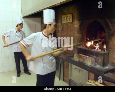 Quanjude, arrosti di anatra alla pechinese ristorante a Pechino. Foto Stock