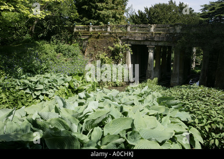 Di stile indiano al giardino una casa Sezincote in Cotswolds Foto Stock