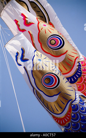 Carp aquiloni volare su ragazzi giorno 5 maggio un giapponese festival annuale del Protocollo di Kyoto in Giappone Foto Stock