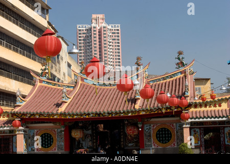 Il Vietnam a sud di Ho Chi Minh City Saigon Cholon Chinatown religione Ongs Bon Pagoda decorato per il Tet festival Foto Stock