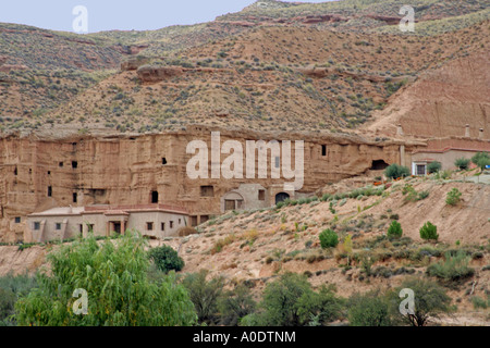 Case di loess Parco naturale Sierra de Huetor vicino a Granada Andalusia Spagna del Sud Europa Foto Stock