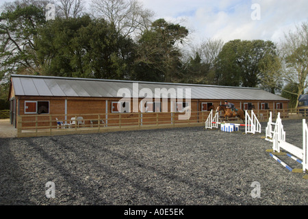 In legno blocco stabile e menage. Foto Stock