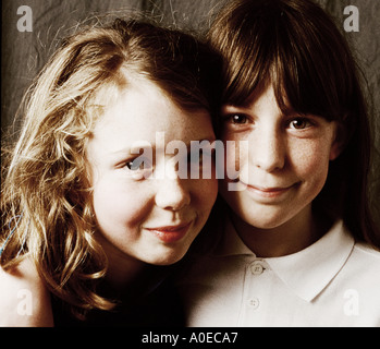 Due ragazze Foto Stock