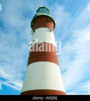 Smeatons Tower il terzo faro di Eddystone ora sorge su la zappa nella città navale di Plymouth in Devon Southwest England Foto Stock