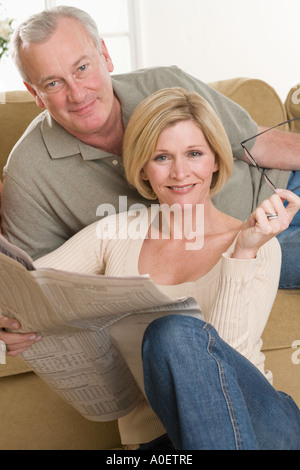 Ritratto di giovane in un momento di relax a casa Foto Stock