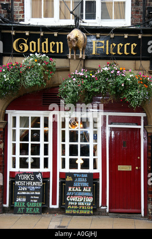 Golden Fleece pub York Foto Stock