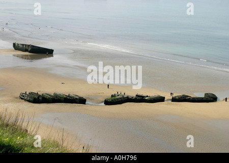 Parte del Mulberry B porto artificiale creata dal British a Gold Beach all'inizio del giorno d sbarchi Normandia Francia Foto Stock