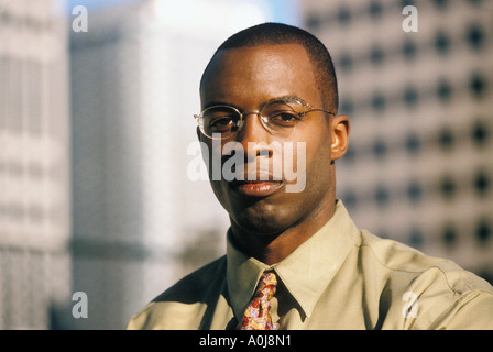 Closeup ritratto di una giovane imprenditore Foto Stock