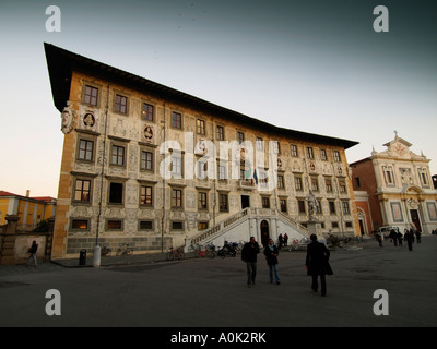 Il Palazzo dei Cavalieri ospita la Scuola Normale Superiore di uno dei più prestigiosi istituti universitari Italia Pisa Toscana Foto Stock