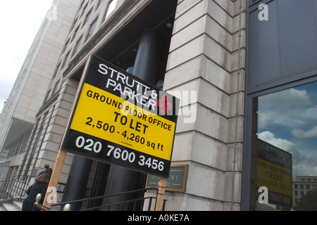 Affitto uffici segno nella città di Londra Foto Stock