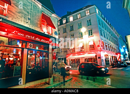 Parigi Francia, scena di strada nella zona della Bastiglia, bar, caffè, 'Rue de Lappe' Night Lights, francia perdita di elettricità Foto Stock