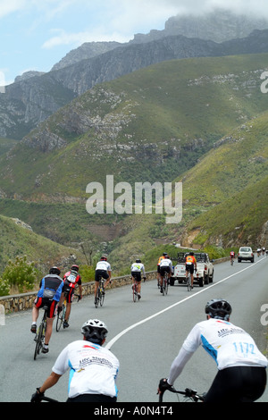 Il potere di pedale associazioni secolo doppia gara ciclistica Western Cape South Africa RSA Tradouw Pass Foto Stock