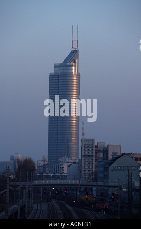 Edificio Torre millenni Vienna Foto Stock