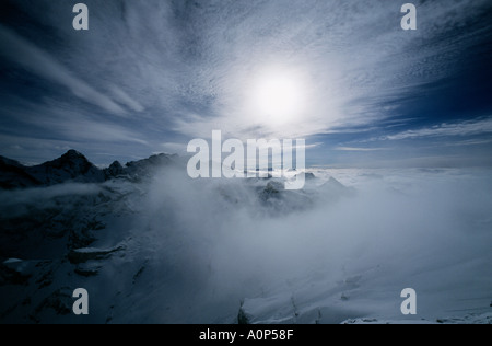 Alpi Svizzere, Inverno. Vista dalla cima di Piz Gloria del Monte Shilthorn nell'Oberland Bernese, Svizzera. Foto Stock