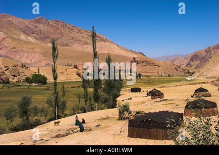 Il nomade Aimaq yurta vicino a Pal Kotal ho Guk tra Chakhcharan e marmellata Afghanistan Asia Foto Stock