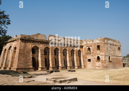 Hindola Mahal o Palazzo oscillante nella Royal Enclave Mandu Madhya Pradesh India Asia Foto Stock