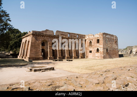 Hindola Mahal o Palazzo oscillante nella Royal Enclave Mandu Madhya Pradesh India Asia Foto Stock