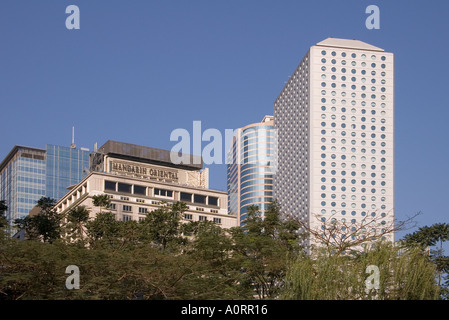 Dh Mandarin Oriental Hotel CENTRAL HONG KONG Tree Tops alberghi tetto e Connaughton centro esterno jardine house Foto Stock