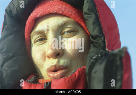Ritratto di un turista congelati in Siberia Russia Foto Stock