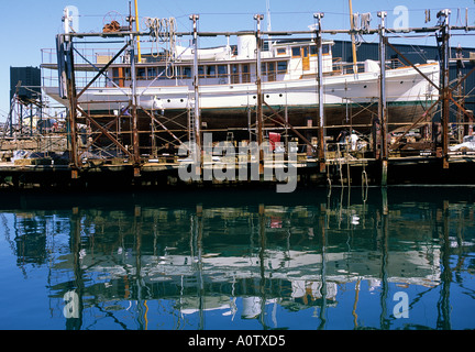 Newport Rhode Island yacht drydock riparazione barca cantiere Ponteggi Foto Stock