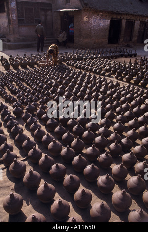 Terraglie di argilla visualizzare Bhaktapur Nepal Foto Stock