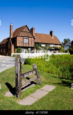 Vecchie scorte - Aldbury Village - Hertfordshire Foto Stock