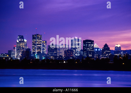 Skyline al crepuscolo Quebec Montreal Canada Foto Stock